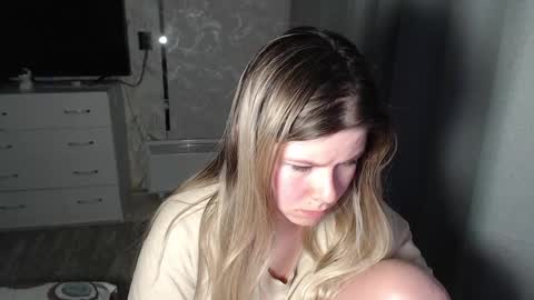 Melissa  Ray online show from 02-12-25, 05:37