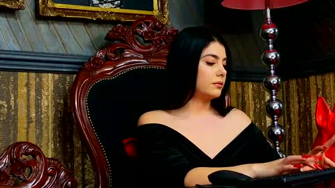 Melissa online show from 12-27-24, 01:28