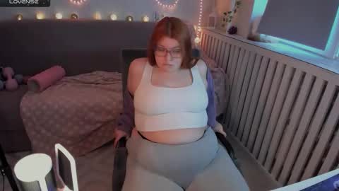 Snapshot of melissa_purr chatting on 11-17-25, 06:19 melissa_purr online show from 11-17-25, 06:19