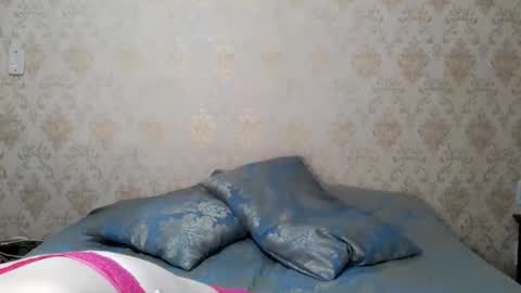 Snapshot of melissa_s2 chatting on 05-11-26, 11:24 Melissa online show from 05-11-26, 11:24