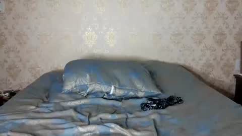 Snapshot of melissa_s2 chatting on 06-12-26, 01:48 Melissa online show from 06-12-26, 01:48