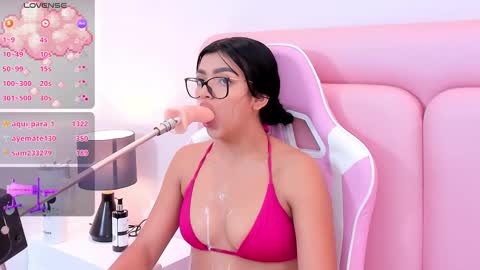 Snapshot of melissa_standfor chatting on 02-26-25, 08:00 Melissa online show from 02-26-25, 08:00