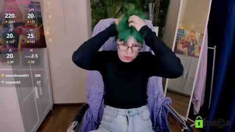 Snapshot of melissa_wells chatting on 02-16-25, 05:37 Melissa online show from 02-16-25, 05:37