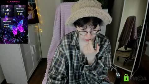 Snapshot of melissa_wells chatting on 10-02-25, 08:49 Melissa online show from 10-02-25, 08:49