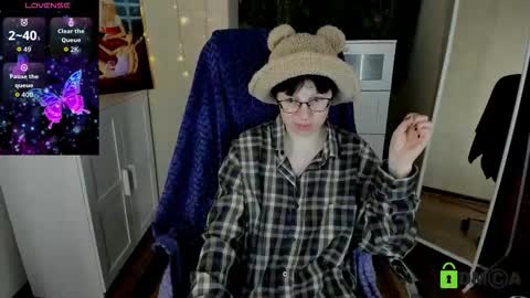 Snapshot of melissa_wells chatting on 10-16-25, 10:11 Melissa online show from 10-16-25, 10:11