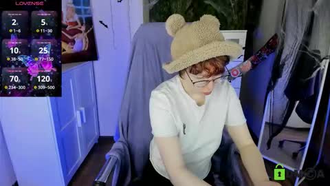 Snapshot of melissa_wells chatting on 10-30-25, 04:30 Melissa online show from 10-30-25, 04:30