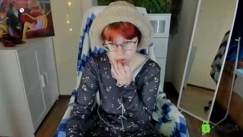 Snapshot of melissa_wells chatting on 11-16-25, 10:43 Melissa online show from 11-16-25, 10:43