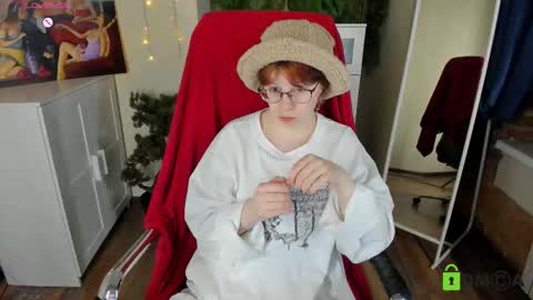 Snapshot of melissa_wells chatting on 11-24-25, 09:14 Melissa online show from 11-24-25, 09:14