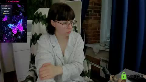 Melissa online show from 07-02-26, 03:23