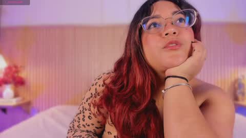 Snapshot of melissakarterrs chatting on 05-20-26, 12:00 M E L I S S A online show from 05-20-26, 12:00