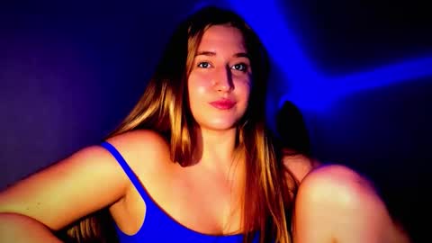 Snapshot of melissalii chatting on 11-19-25, 03:45 melissalii online show from 11-19-25, 03:45