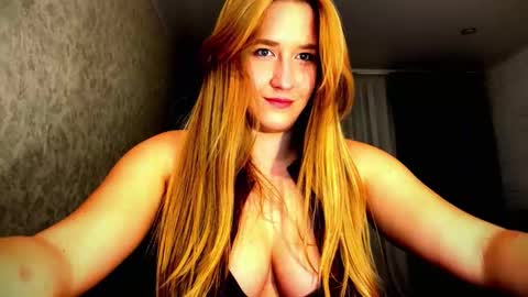 Snapshot of melissalii chatting on 11-21-25, 10:41 melissalii online show from 11-21-25, 10:41