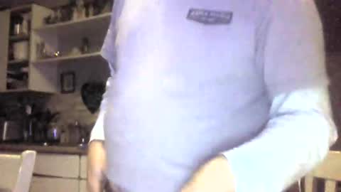 Snapshot of meljer8in chatting on 04-19-26, 08:13 Miles Deep online show from 04-19-26, 08:13