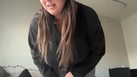 Snapshot of melkteeth chatting on 10-16-25, 10:33 melkteeth online show from 10-16-25, 10:33