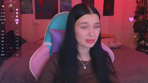 Snapshot of mella_freya chatting on 01-06-25, 09:54 Freya  IM NONUDE online show from 01-06-25, 09:54