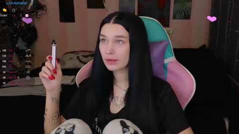 Snapshot of mella_freya chatting on 02-04-25, 09:20 Freya  IM NONUDE online show from 02-04-25, 09:20