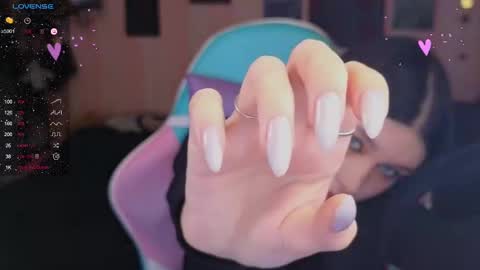 Snapshot of mella_freya chatting on 02-16-25, 09:05 Freya  IM NONUDE online show from 02-16-25, 09:05