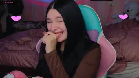 Snapshot of mella_freya chatting on 09-30-25, 11:43 Freya  IM NONUDE online show from 09-30-25, 11:43