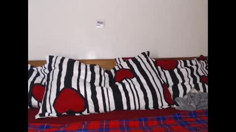 . online show from 01-12-25, 04:52