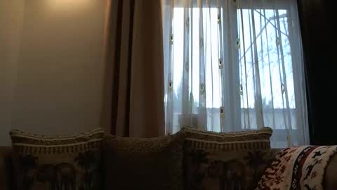 Melly online show from 11-25-25, 07:19