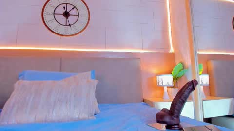 Melody online show from 03-21-26, 08:19