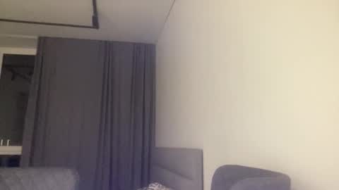 Melodie online show from 10-15-25, 03:56