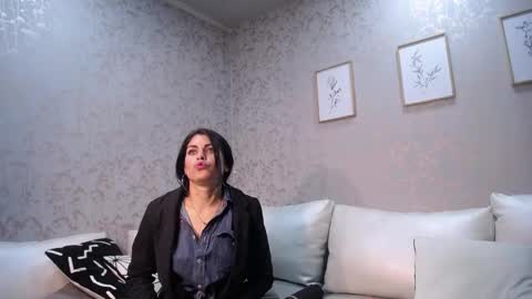 Melodi online show from 01-03-25, 03:27