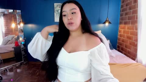 Snapshot of melody_bonnie22 chatting on 01-16-25, 03:13 Leslie online show from 01-16-25, 03:13