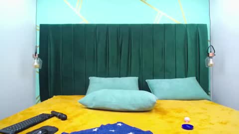 melody_kener online show from 02-21-25, 05:56