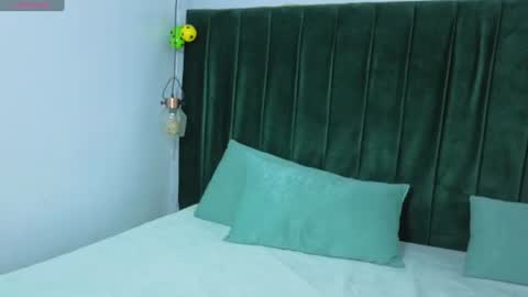melody_kener online show from 07-22-26, 03:53