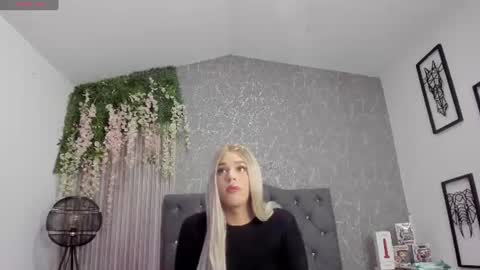melody_p online show from 07-13-26, 04:26