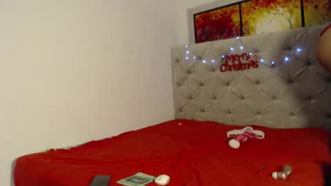Snapshot of melody_phillips2 chatting on 12-13-24, 07:32 melody phillips online show from 12-13-24, 07:32