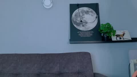 M E L O D Y  online show from 04-19-26, 11:20