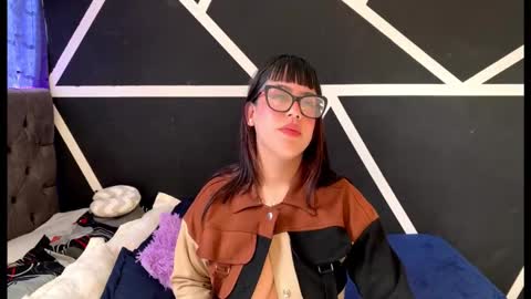 Snapshot of melodydreams1520 chatting on 10-02-25, 07:43 melodydreams1520 online show from 10-02-25, 07:43