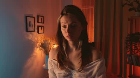 Snapshot of melodykey_x chatting on 12-23-24, 03:55 melody online show from 12-23-24, 03:55
