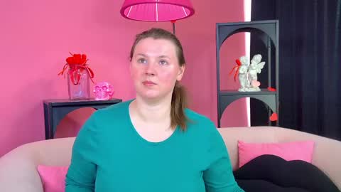 Snapshot of melodymoores chatting on 05-11-26, 06:41 Melody online show from 05-11-26, 06:41