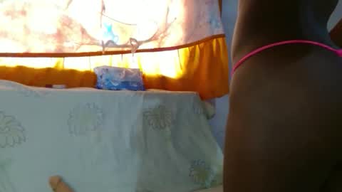 Snapshot of mely1002 chatting on 10-17-25, 01:46 mely tomson online show from 10-17-25, 01:46