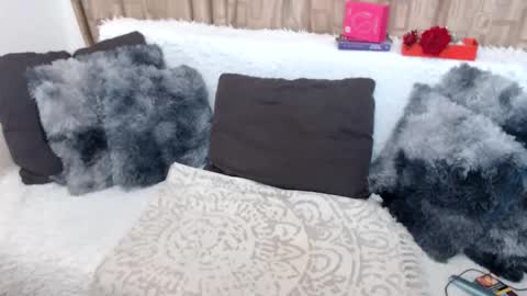 Snapshot of melyssamilfxxx chatting on 10-12-25, 04:44 melyssamilfxxx online show from 10-12-25, 04:44
