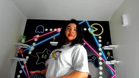  Memphis Williams  online show from 03-10-25, 02:28