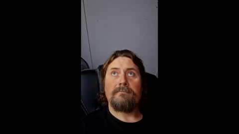 Snapshot of men10_12_1983 chatting on 06-07-26, 10:08 men10_12_1983 online show from 06-07-26, 10:08