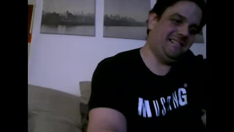 Snapshot of menace2dennis chatting on 01-17-26, 04:50 Dennis2Menace online show from 01-17-26, 04:50