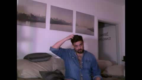 Snapshot of menace2dennis chatting on 02-28-26, 04:57 Dennis2Menace online show from 02-28-26, 04:57