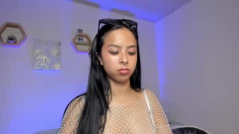 Snapshot of mencia_sharmaa chatting on 09-11-25, 04:12 Menca of your love online show from 09-11-25, 04:12