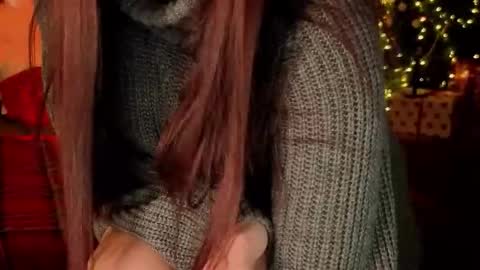 Snapshot of mencialo chatting on 12-18-25, 02:39 Mencialo online show from 12-18-25, 02:39