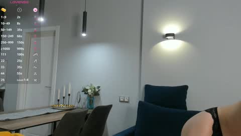 Snapshot of mendaciouss chatting on 12-11-24, 05:15 Hello My name is Lily online show from 12-11-24, 05:15