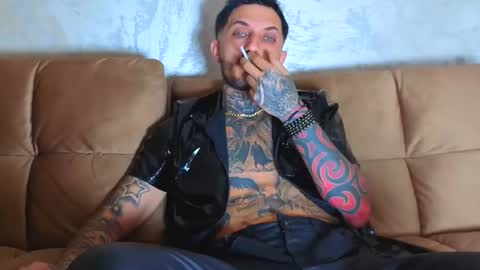 Snapshot of mentoxxl chatting on 10-26-25, 10:10 Fallow my ONLYFANS for xxx daily online show from 10-26-25, 10:10