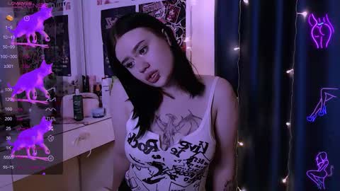 Snapshot of meow_marie chatting on 12-21-25, 10:22 meow marie online show from 12-21-25, 10:22