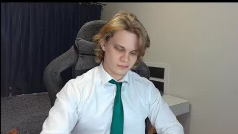 Mickey online show from 12-26-24, 02:33