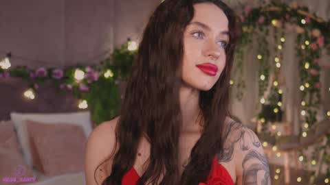 Snapshot of meow_nancy chatting on 01-24-25, 06:35 Heeyyooo Im Nans Subscribe to me I will be glad online show from 01-24-25, 06:35