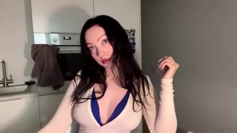 MeowAlika online show from 07-06-26, 05:04